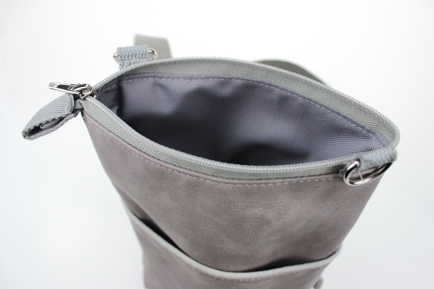 Gassitasche Fauxleder Grau