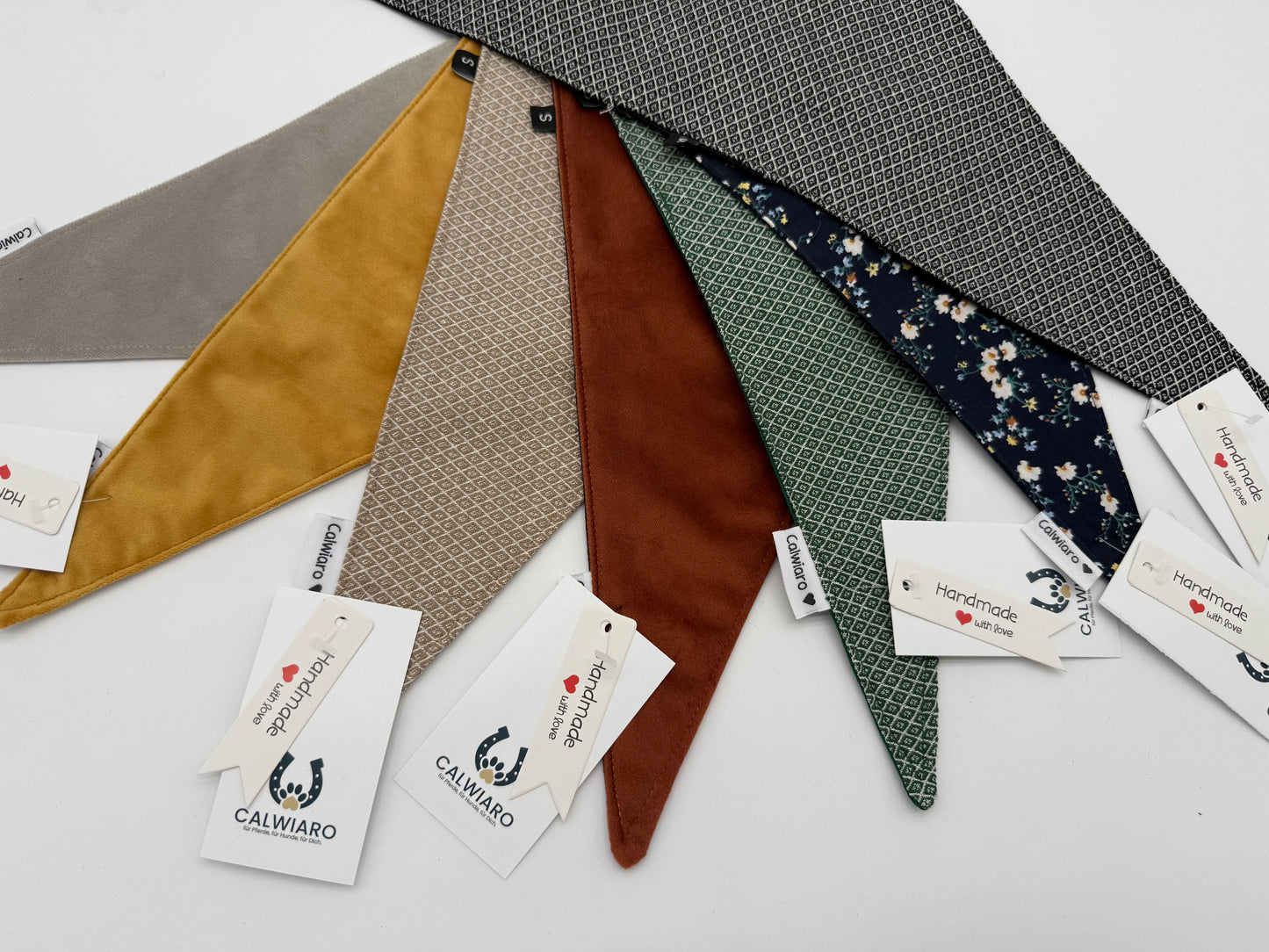 Hundehalstuch Four Seasons - S (30-35cm - alte Größe)