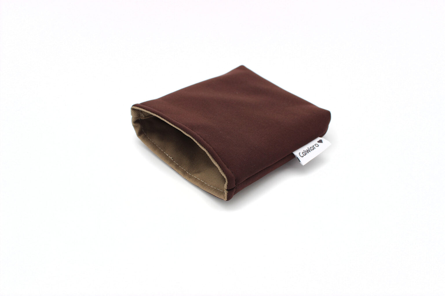 Leckerli in Tasche aufbewahren