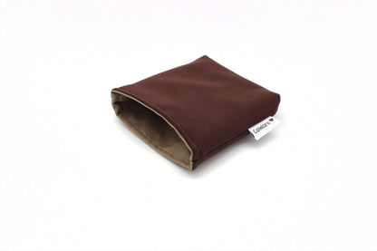 Leckerli in Tasche aufbewahren